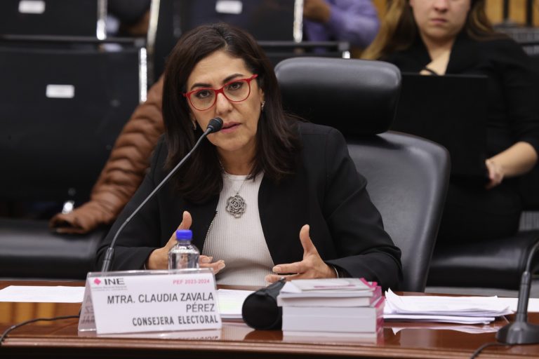Caludia Zavala Pérez, Consejera Electoral.