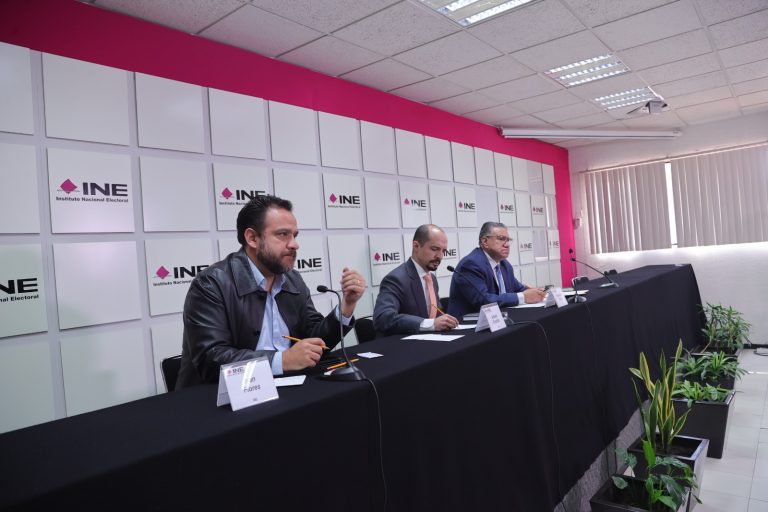 Conferencia de prensa del Voto de los Mexicanos Residentes en el Extranjero.