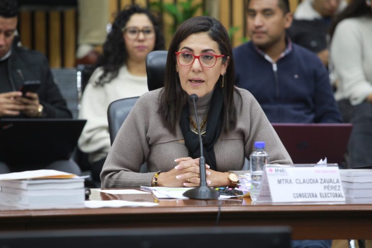 Claudia Zavala Pérez, Consejera Electoral.