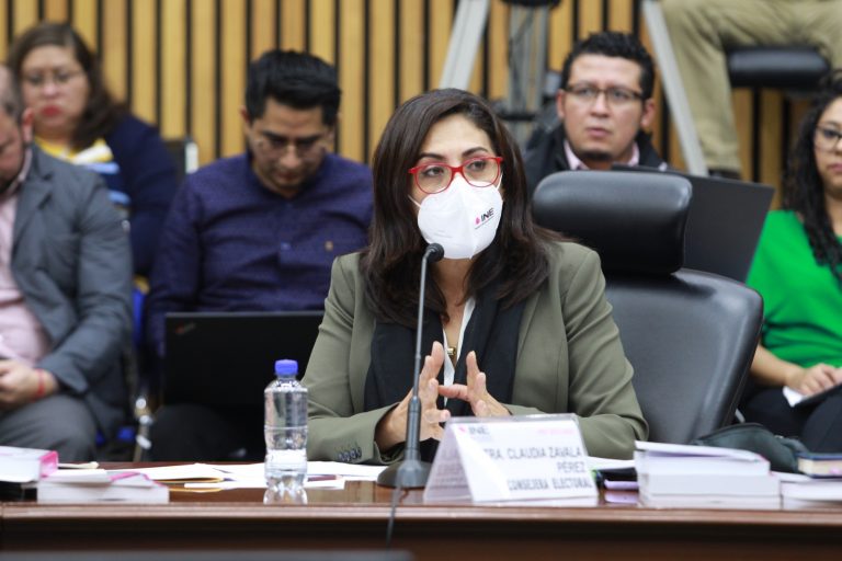Claudia Zavala Pérez, Consejera Electoral.