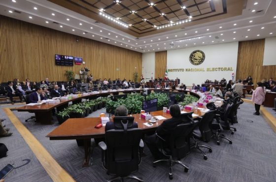Botón para acceder a la cápsula de audio del Resumen de la sesión del Consejo General del INE