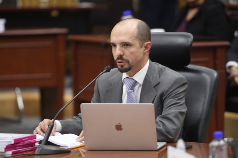 Arturo Castillo Loza, Consejero Electoral.