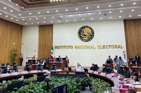 Botón para acceder a la cápsula de audio del Resumen de la sesión del Consejo General del INE