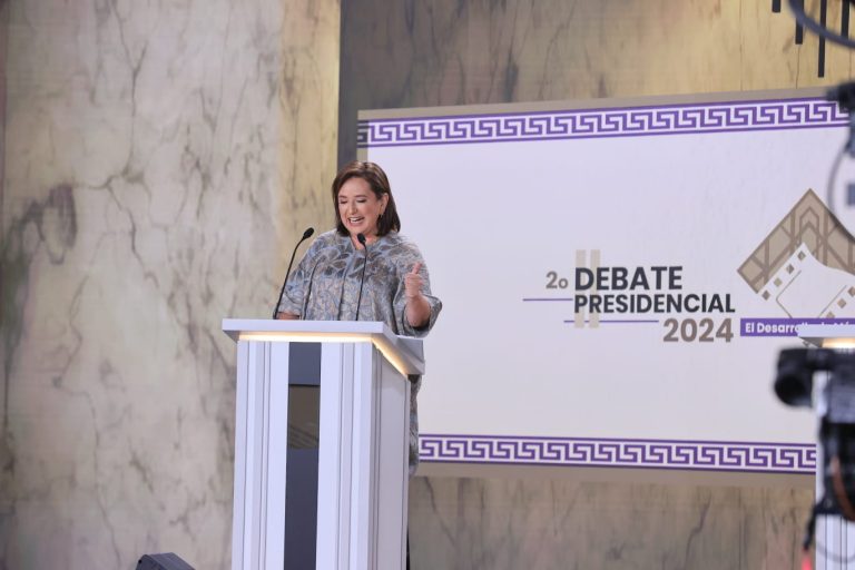 Xochitl Gálvez Ruiz, Candidata de la Coalición "Fuerza y Corazón por México".