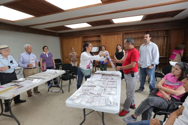 Simulacro Junta Distrital 06 en la Ciudad de México.
