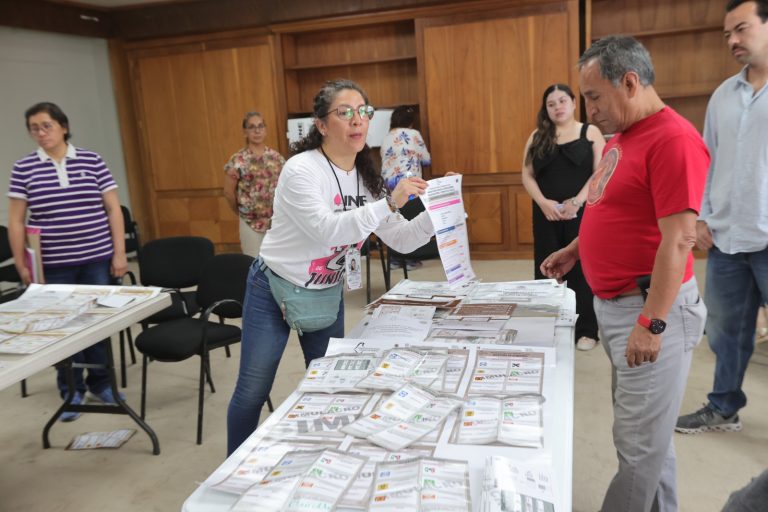 Simulacro Junta Distrital 06 en la Ciudad de México.