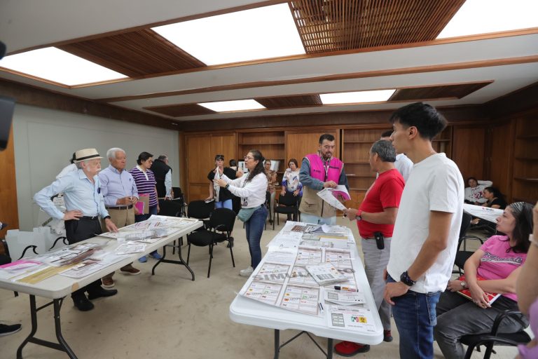 Simulacro Junta Distrital 06 en la Ciudad de México.
