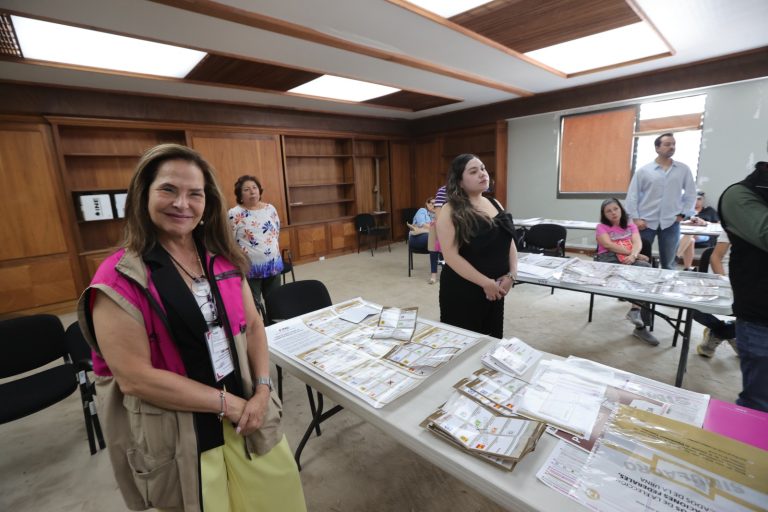 Simulacro Junta Distrital 06 en la Ciudad de México.