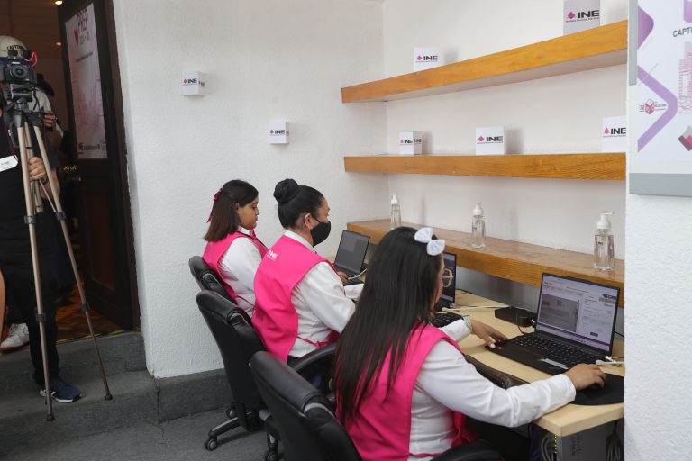 Simulacro Junta Distrital 06 en la Ciudad de México.