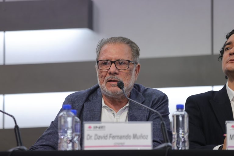 Integrante del Comité Técnico Asesor del Programa de Resultados Preliminares.