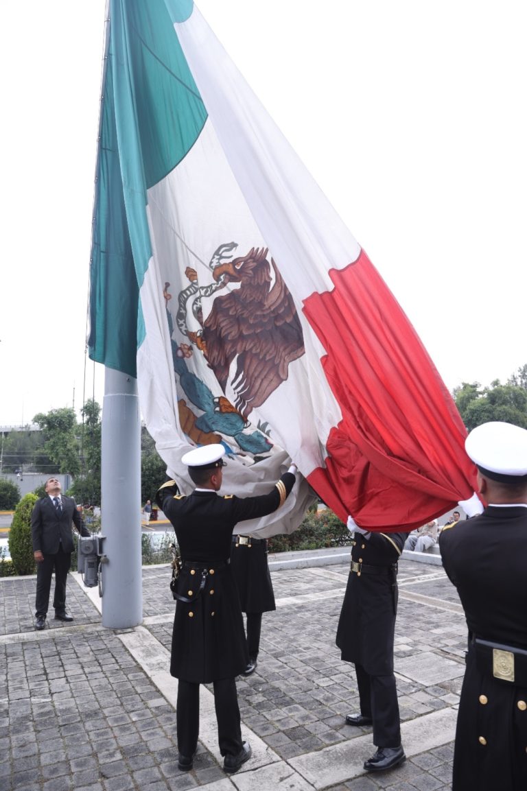 Ceremonia Cívica de Honores a la Bandera, con motivo del Inicio del Proceso Electoral Extraordinario del Poder Judicial de la Federación 2024-2025.