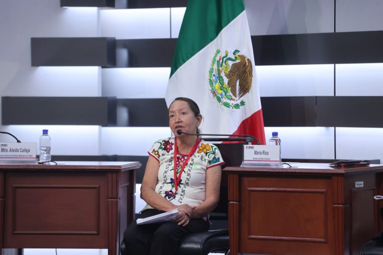 María Ríos, Directora de Radio Ocumichu.