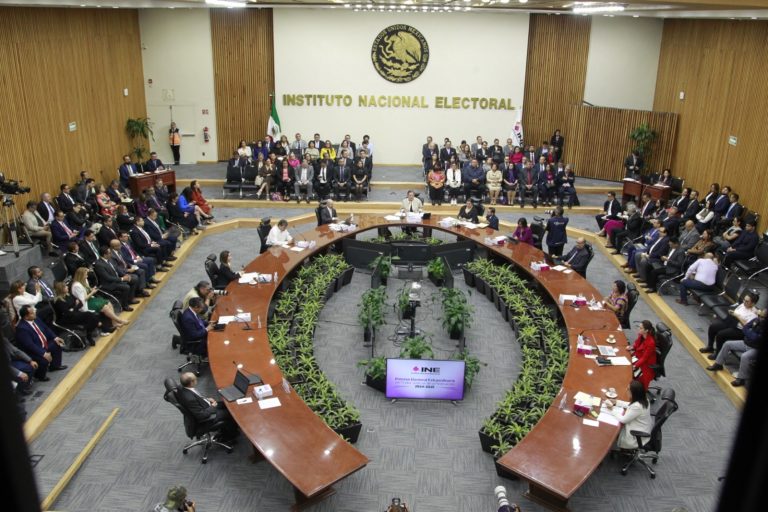 Botón para acceder a la cápsula de audio del Resumen de la sesión del Consejo General del INE