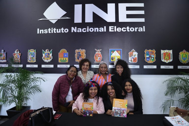 Presentación del libro "El deber de la memoria. Del derecho a voto a la paridad en todo".