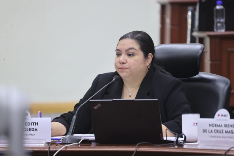 Claudia Edith Suárez Ojeda, Encargada del despacho de la Secretaría Ejecutiva.