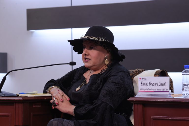 Emmayessica Duvalí, Activista por los derechos de las personas LGBTTIQ+.