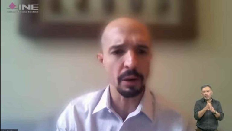 Arturo Castillo Loza, Consejero Electoral del INE.