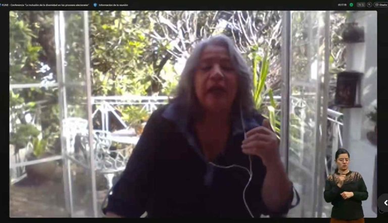 Enoé Margarita Uranga Muñoz, Dirigente de la organización Diversidad, Equidad Social y Democracia.