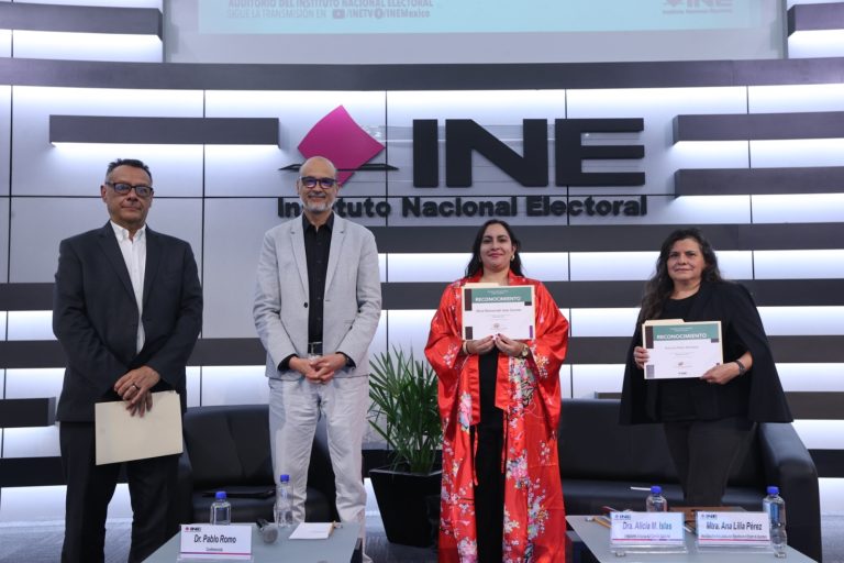 Conferencia Magistral “Educación para la paz”.