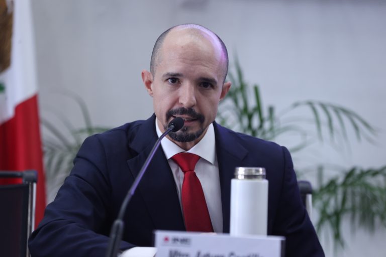 Arturo Castillo Loza, Consejero Electoral del INE.
