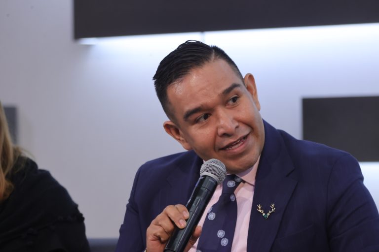 Antonio Sorela Castillo, Coautor de la obra.