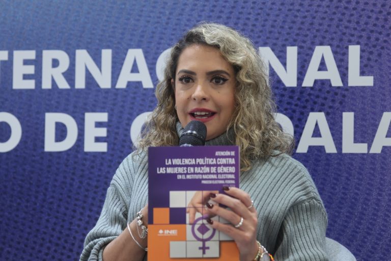 María Fernanda Romo Gaxiola, Directora de procedimientos de remoción de consejeros de los OPLES y de violencia política contra las mujeres en razón de género. (Foto INE)