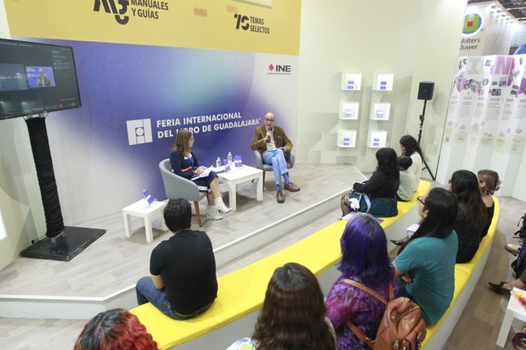 Presentación Editorial. Conferencias Magistrales. “Democracia, infancias y adolescencias”. (Foto INE)