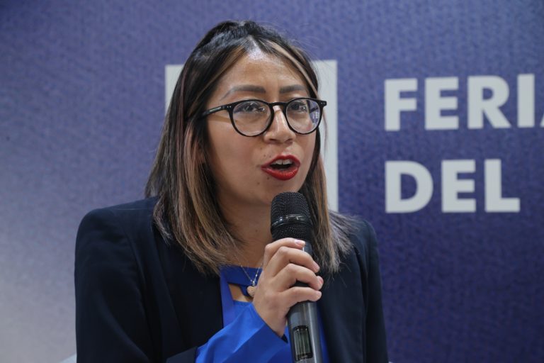Esmeralda Estrada Pérez, Coordinadora de Proyectos de la DECEYEC. (Foto INE).