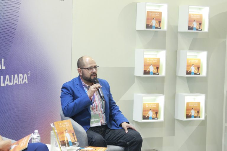 David Cándido Osorio, autor e ilustrador.