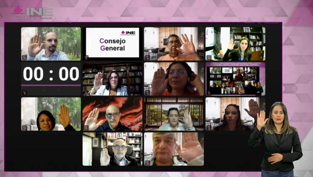 Pantalla con recuadros de las personas Consejeras Electorales participando en la Sesión.