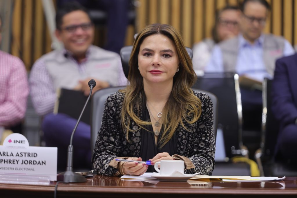 Carla Humphrey Jordan, Consejera Electoral.