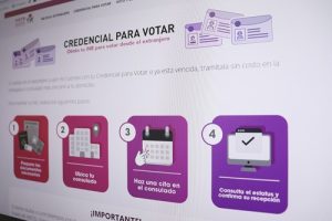 Se muestra una pantalla con los pasos para tramitar credencial para votar desde el extranjero