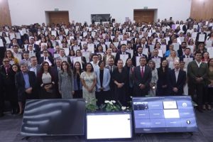 Entrega de constancias de mayoría a magistrados y jueces electos