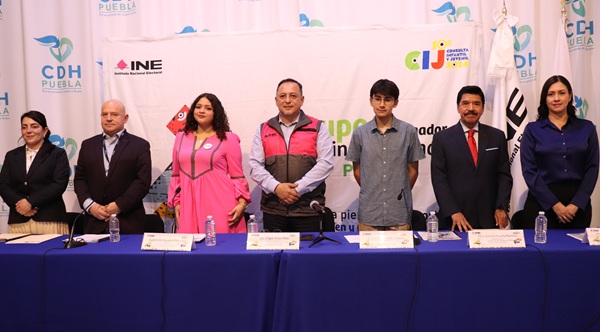 personas organizadoras de la Consulta Infantil y Juvenil 2024 en Puebla