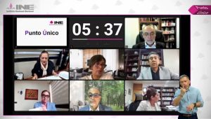 Pantalla con recuadros de las personas Consejeras Electorales participando en la Sesión.