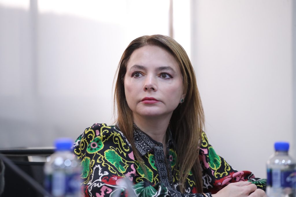 Carla Humphrey Jordan, Consejera Electoral en su participación en el evento.
