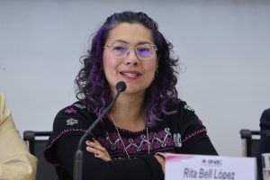 Rita Bell López, Consejera Electoral en su participación en el evento.