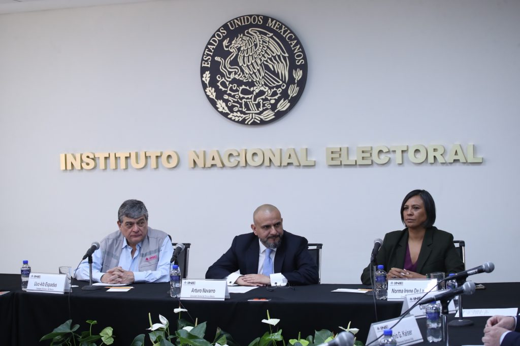 Reunión de trabajo de Consejerías con el Ministro de Relaciones Exteriores de La República de Chile.