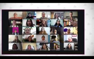 Pantalla con recuadros de las personas participantes en el evento.
