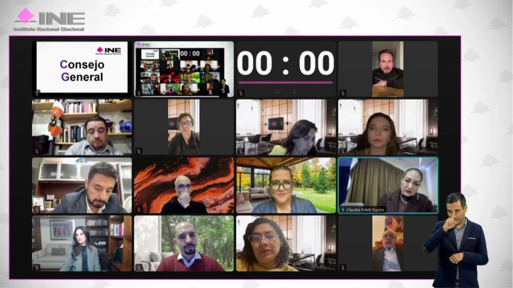 Pantalla con recuadros de las personas Consejeras Electorales y representantes de partidos políticos.