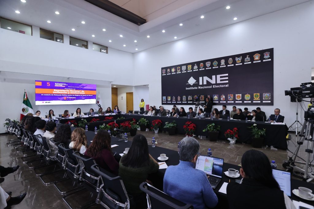 Vista de participantes en el vento de 25N