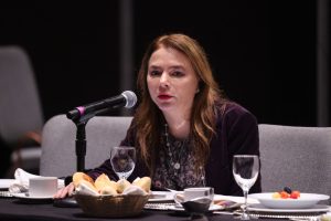 Carla Humphrey Jordan, Consejera Electoral en su participación en el evento.