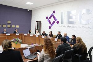 Reunión en el Instituto Electoral de Coahuila