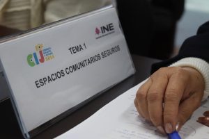 Letrero con leyenda TEMA 1.