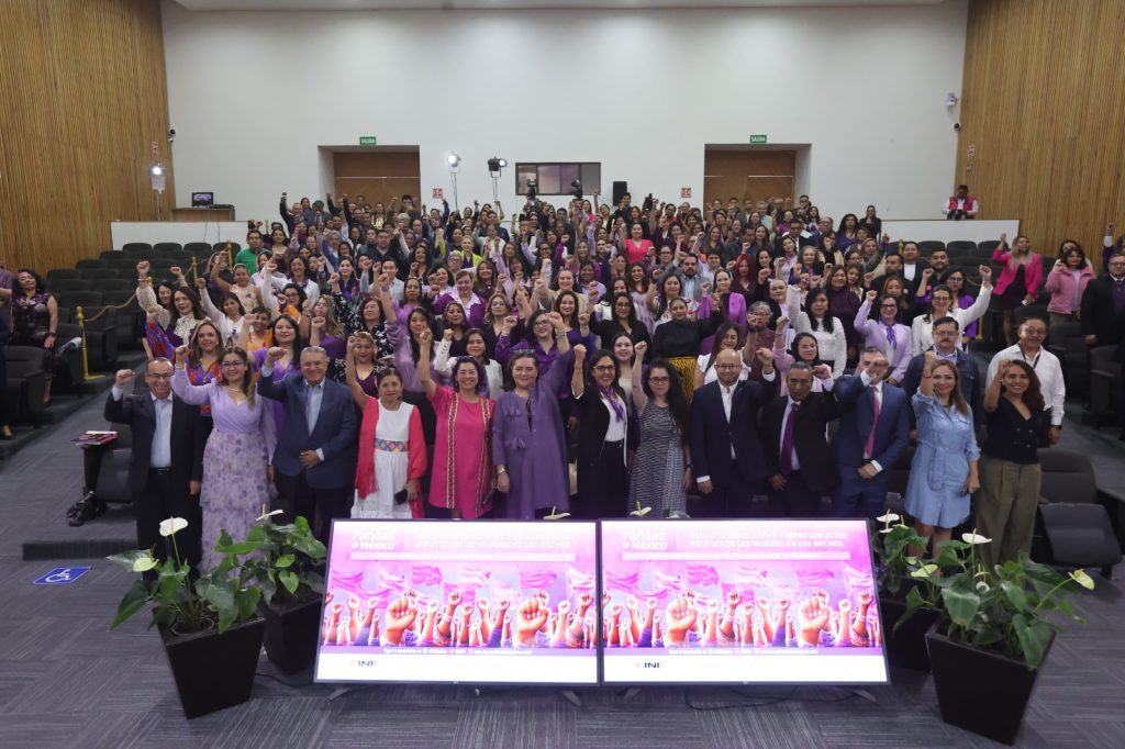 Participantes en el evento de Paridad en México