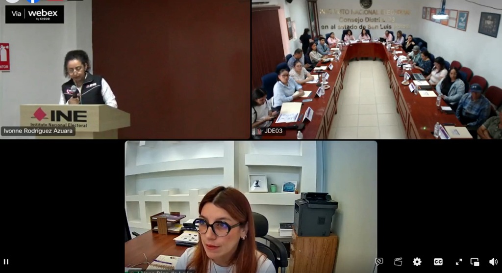 pantalla a tres imágenes dos mujeres y una sala de sesiones