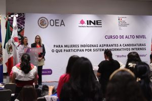 Consejeras Rita López y Frida Gómez en el curso de alto nivel 2026