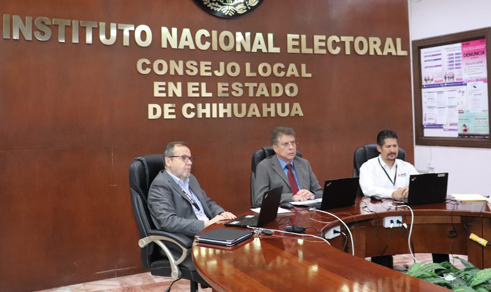 Funcionarios del Consejo Local de Chihuahua en reunión virtual