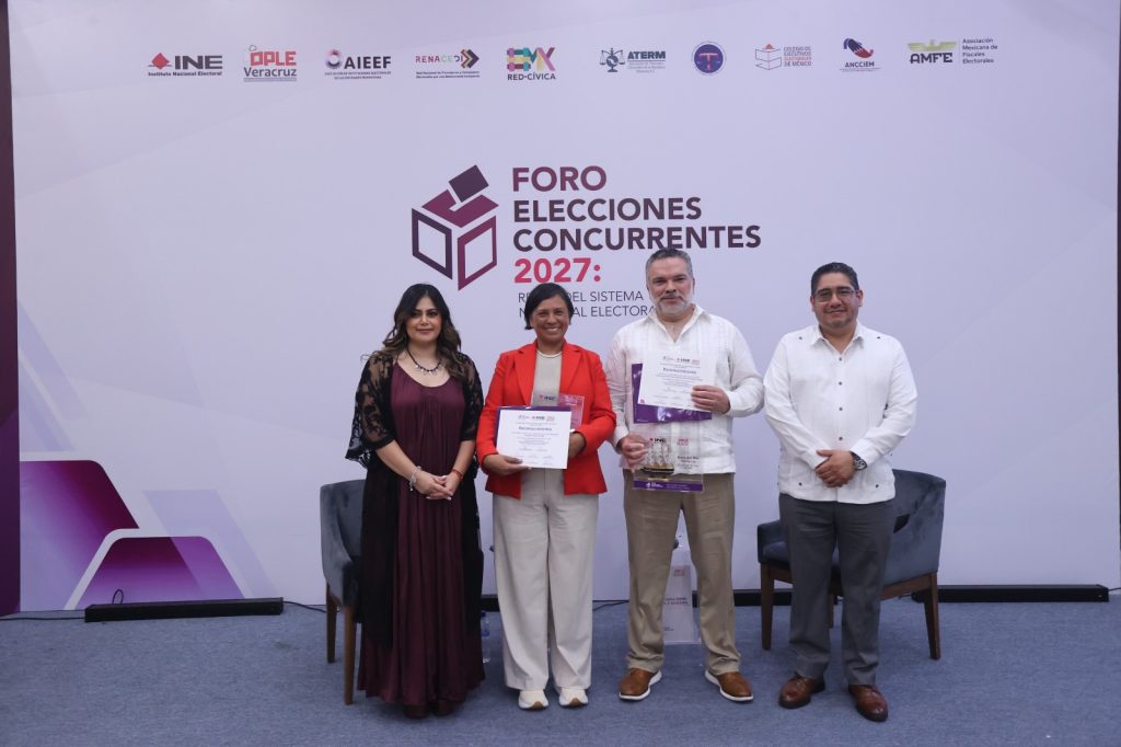Panelistas de la Mesa 3 del Foro Elecciones Concurrentes 2027