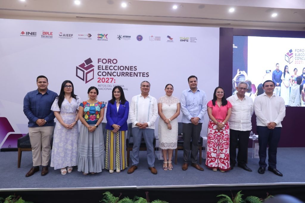 Panelistas de la Mesa 4 del Foro Elecciones Concurrentes 2027